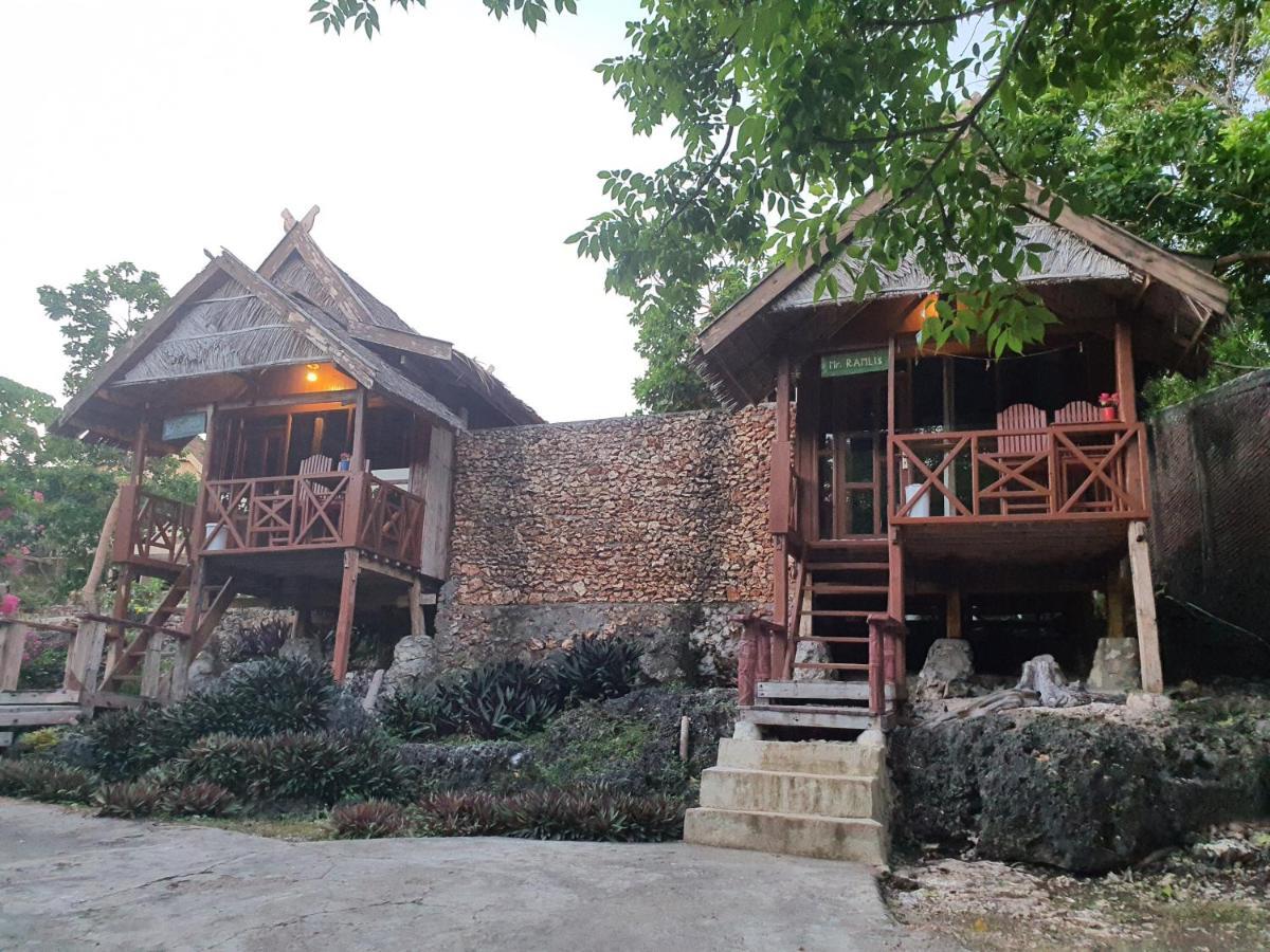 Scuba Republic Beach Bungalows Bira Ngoại thất bức ảnh